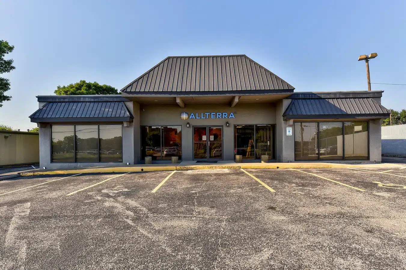 116 E Huntland Dr, Austin, TX